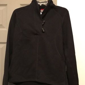 Women’s North Face pullover